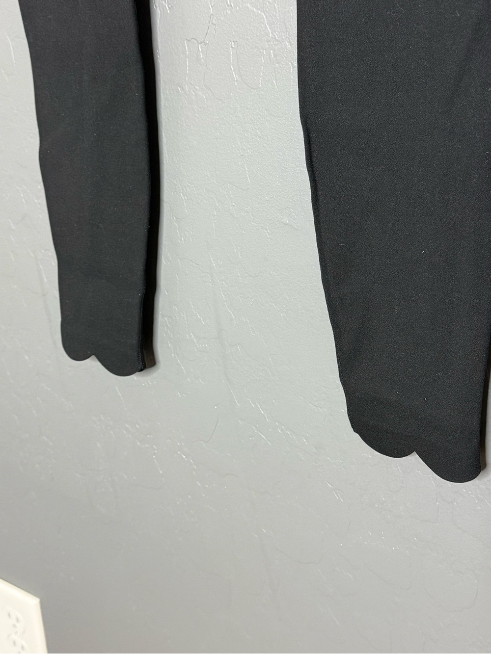 WISKII High-Rise Black Sports Top and Leggings Set - Picture 6 of 9